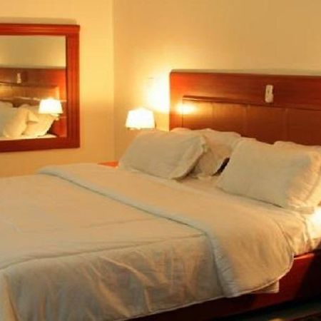 Golden Tulip Warri Airport Hotel Effurun Luaran gambar